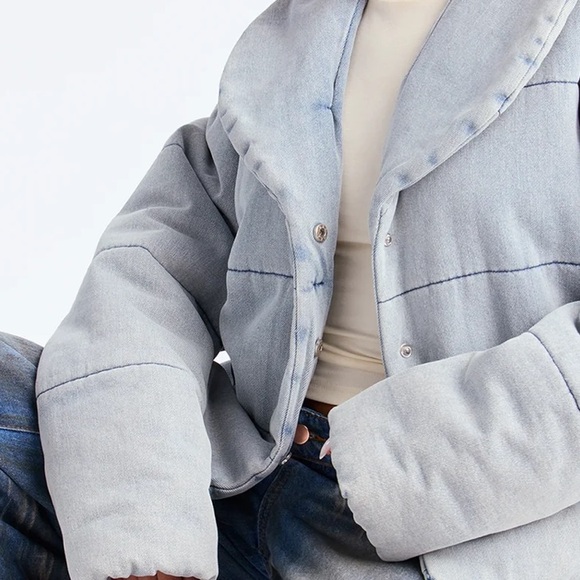 New Women's Denim cropped  Blue Puffer Jacket - Picture 4 of 6